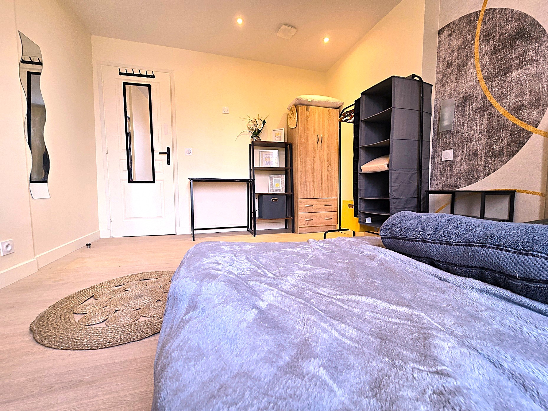 Logement préparé avec linge de maison